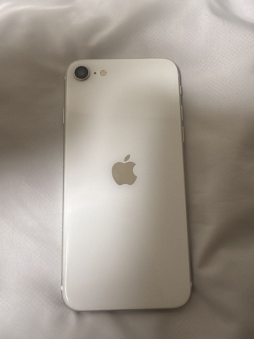 Apple iPhone SE 第二世代　ホワイト