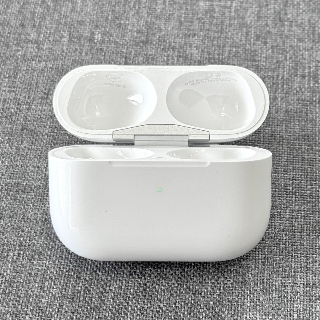 【純正品】Apple AirPods Pro 第2世代 USB-C 充電ケース