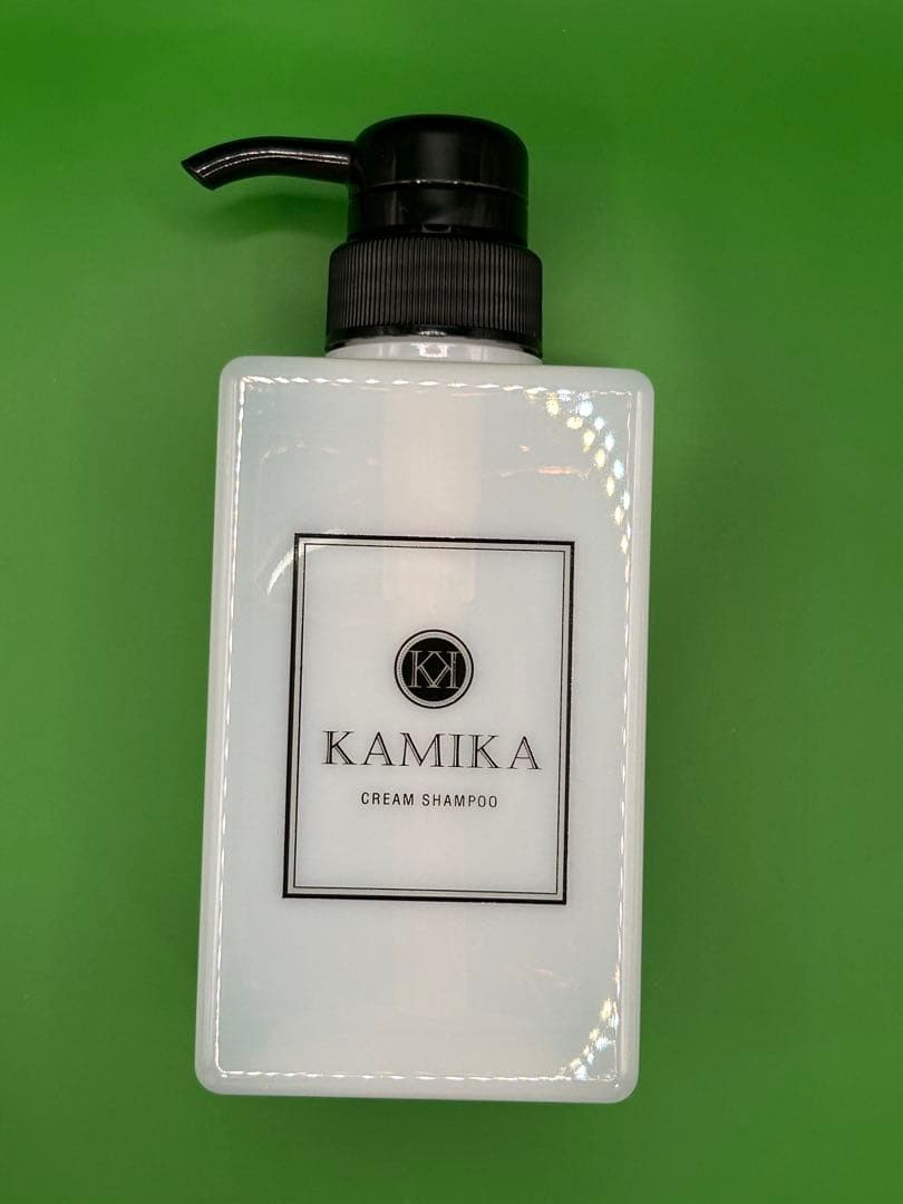 KAMIKA クリームシャンプー 600g ポンプ付き