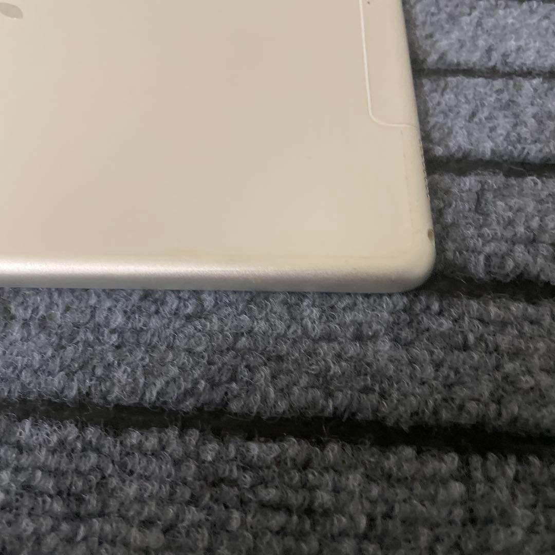 42 iPad Pro 10.5 512GB SIMフリー シルバー