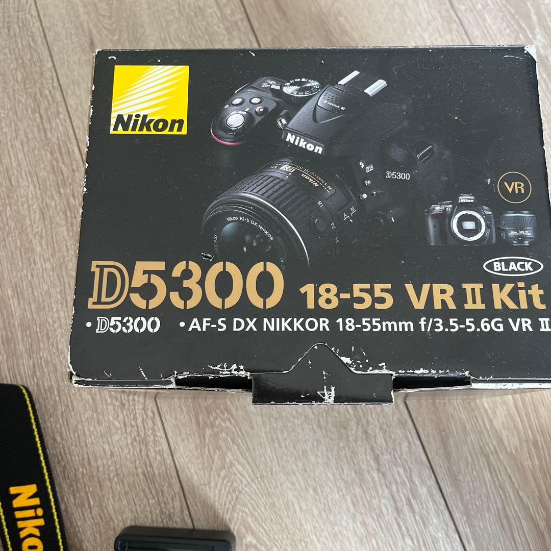 デジタルカメラ Nikon D5300 18-55 VR II Kit