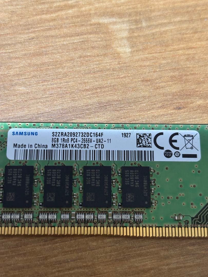 Samsung 16GB DDR4-2666 メモリ