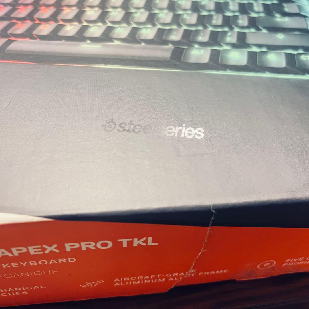 SteelSeries Apex Pro TKL メカニカルキーボード