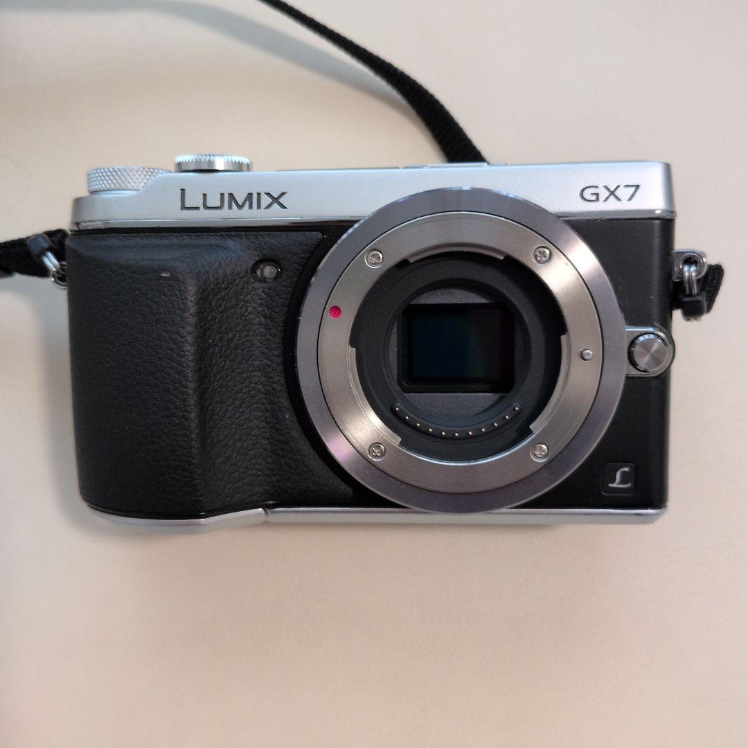 Panasonic DMC-GX7ボディ+レンズ3本付き