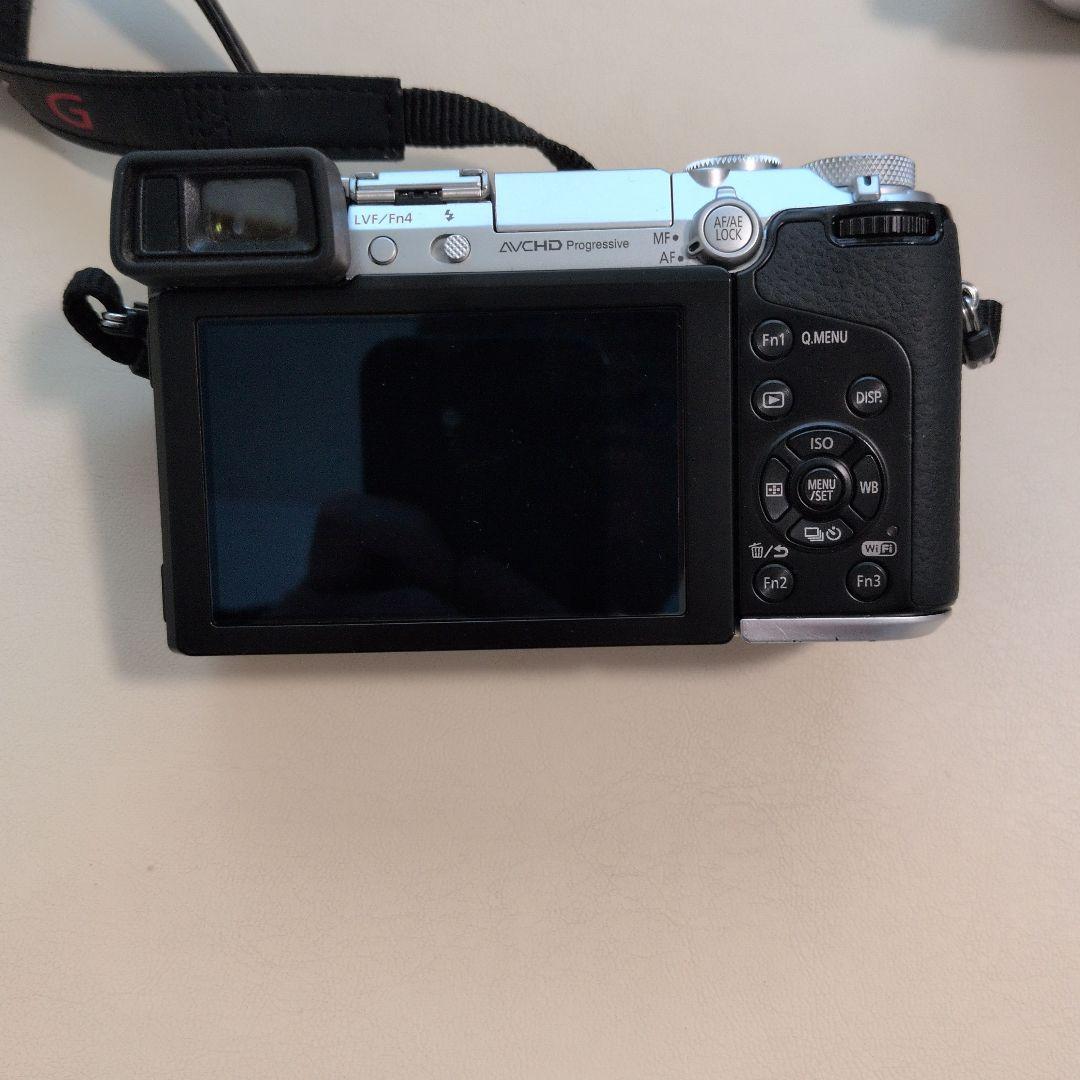 Panasonic DMC-GX7ボディ+レンズ3本付き