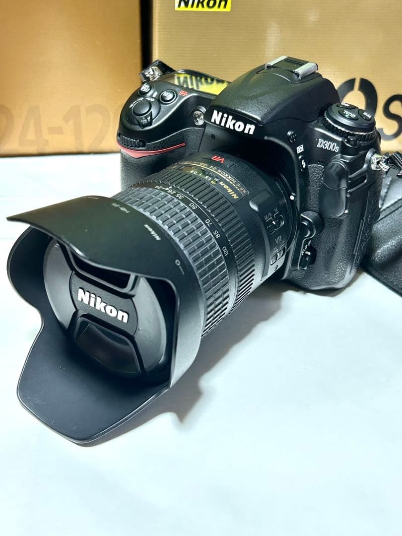 値下げしましたNikon D300s NIKKOR AF-S 24-120 VR