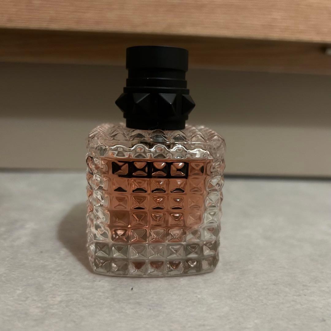 VALENTINO 香水
