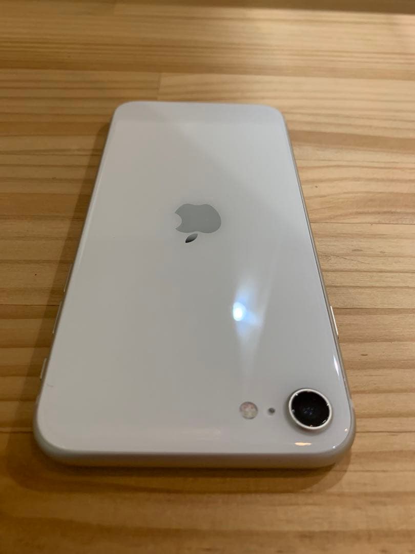 iPhoneSE 第3世代 64GB スターライト ホワイト