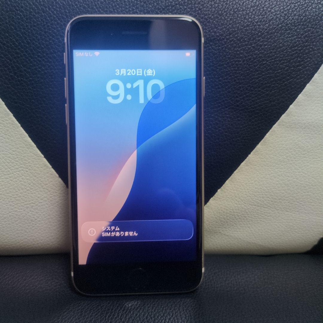 178　美品　iPhone　se3 第3世代　64gb SIMフリー　白　ホワイ