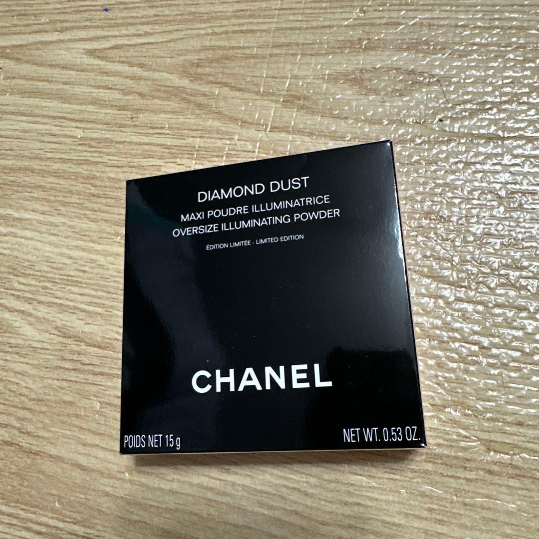 ホリデー限定品　CHANEL ダイヤモンドダストドゥシャネル　フェイスパウダー