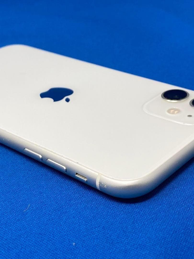 Apple iPhone 11 128GB ホワイト SIMフリー