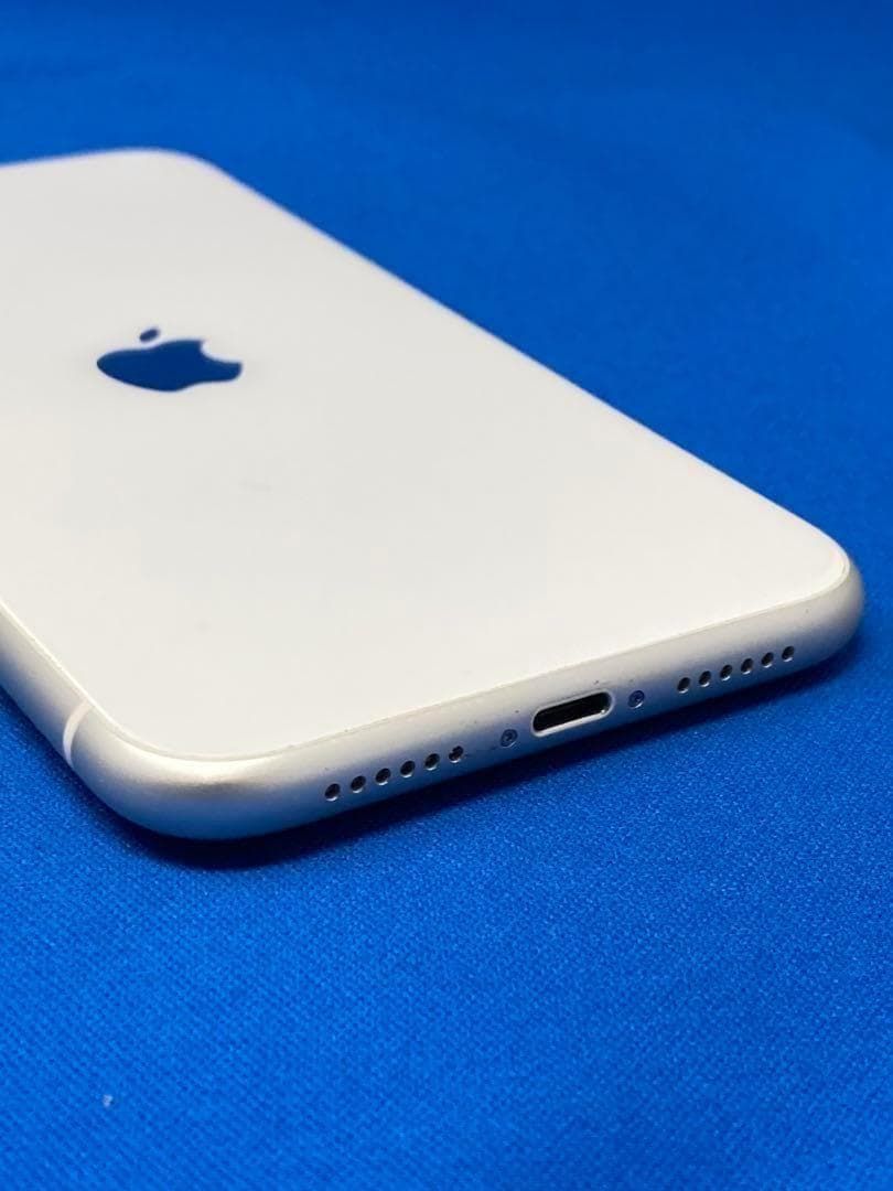 Apple iPhone 11 128GB ホワイト SIMフリー