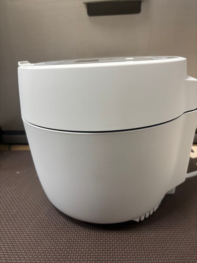 パナソニック、圧力IH炊飯器 SR—R10A -2023年製