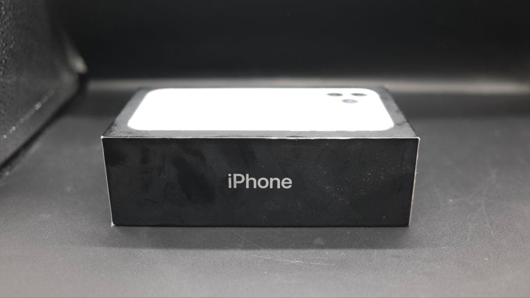 iPhone 11pro 64GB 純正レザーケース付