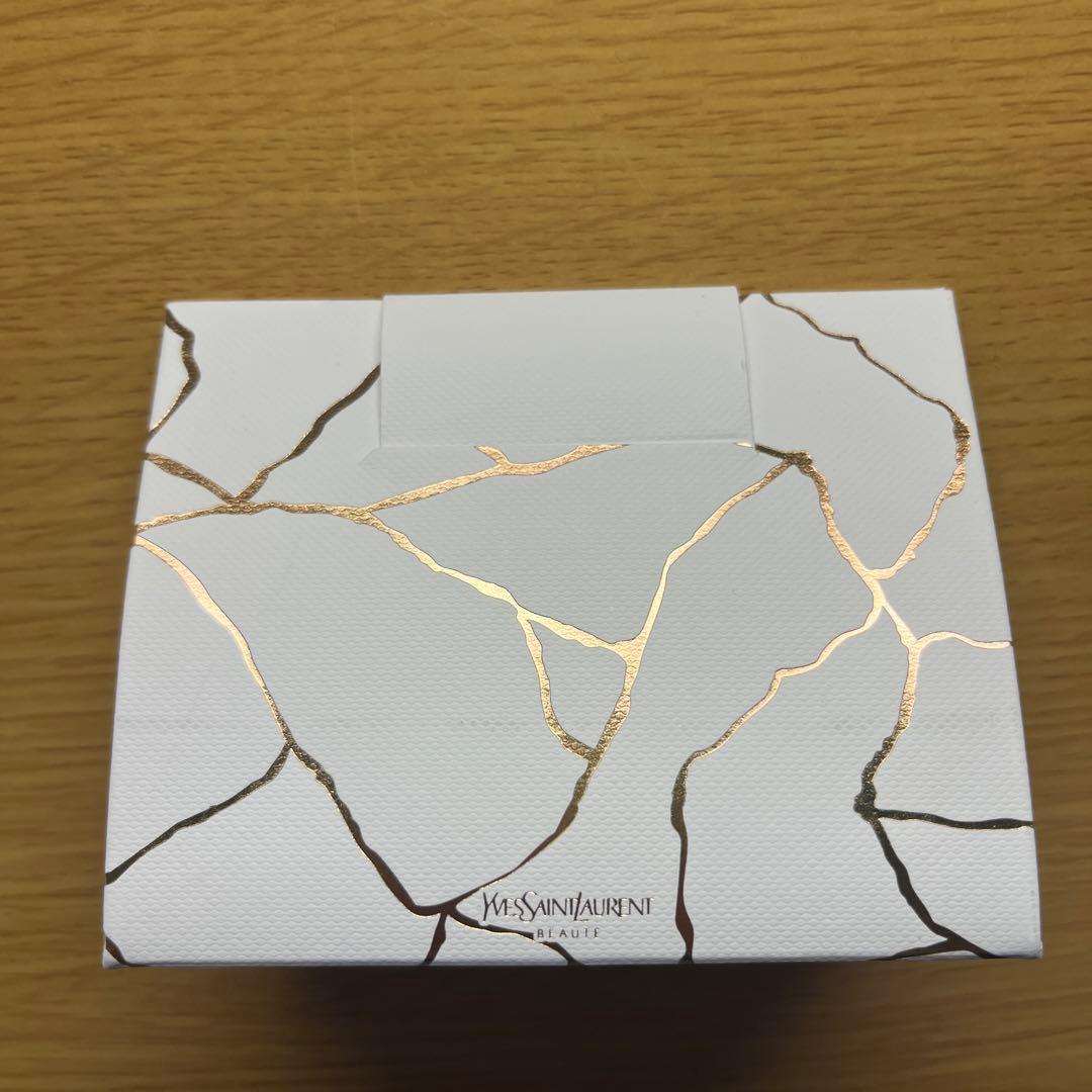 【完売品】YSL ルージュ ヴォリュプテ キャンディグレーズ2