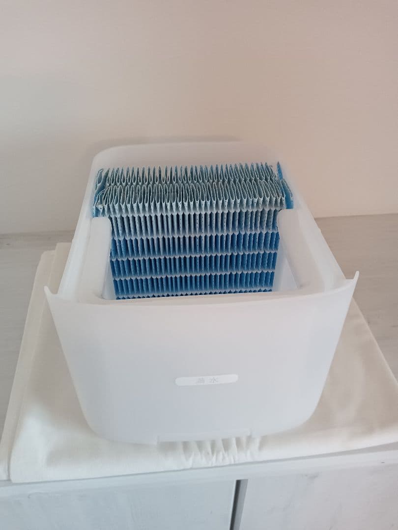 SHARP プラズマクラスター 加熱気化式加湿器 HV-R75-W