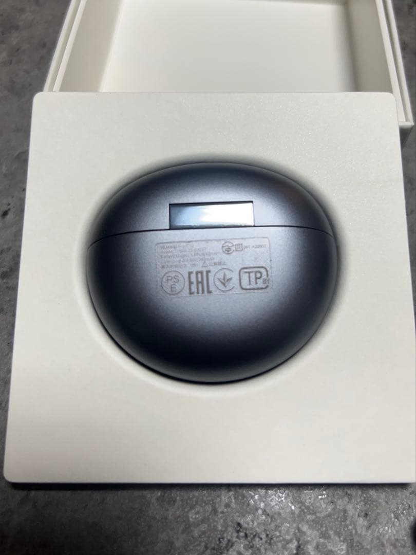 HUAWEI FreeClip充電ケースのみ