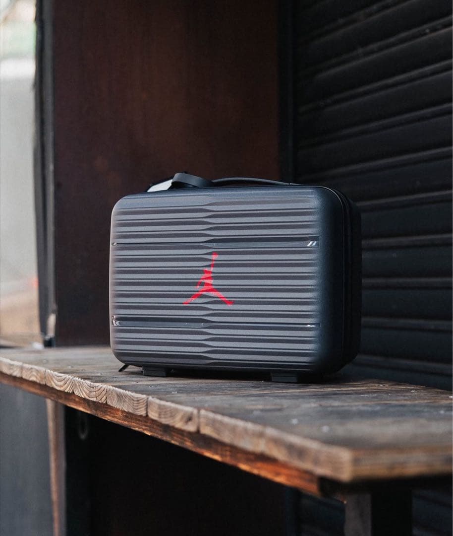 海外限定　日本未発売　JORDAN トラベルセット　ネックピロー　ケース　BOX