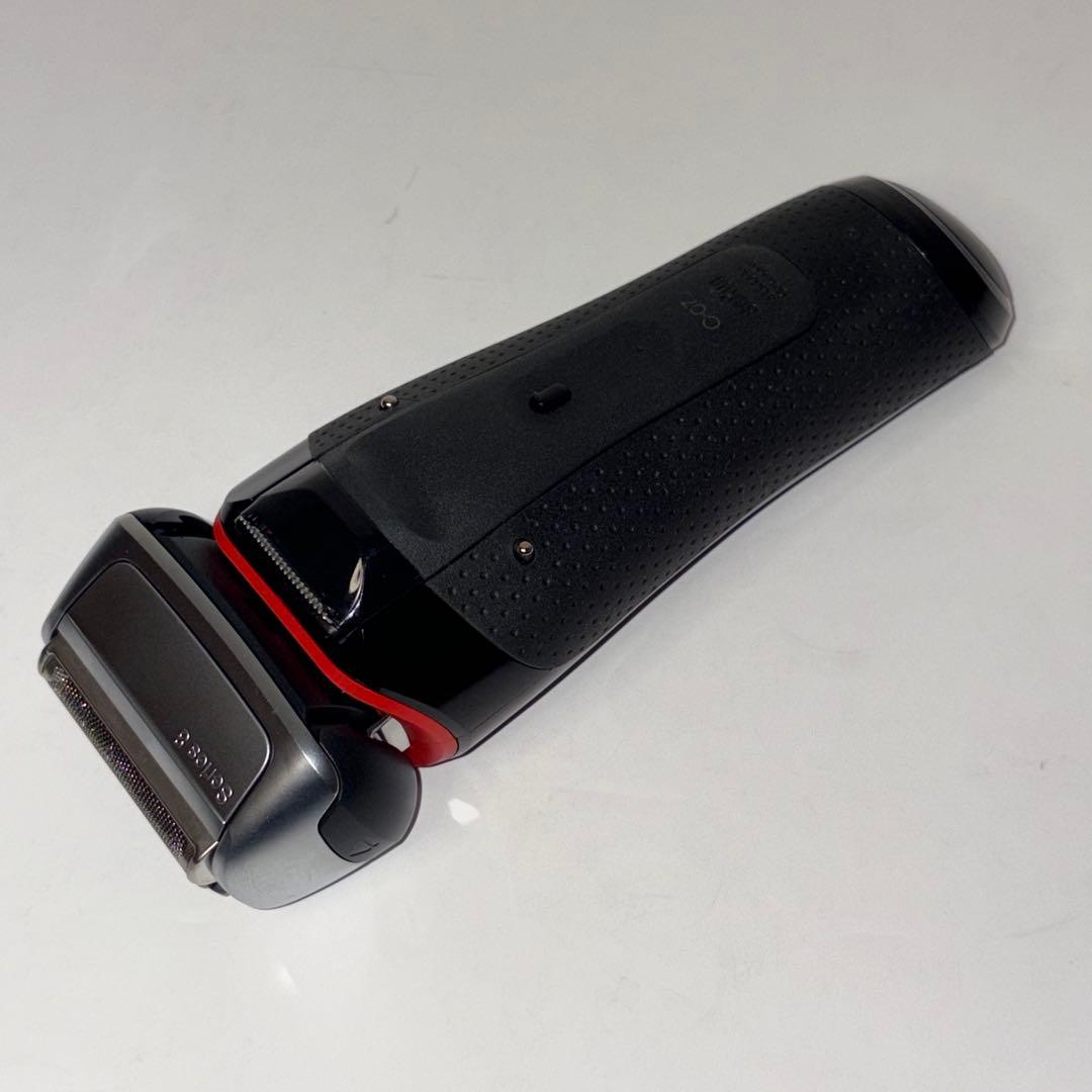 【未使用品】BRAUN 8320S ブラウンSeries8 充電•交流両用モデル