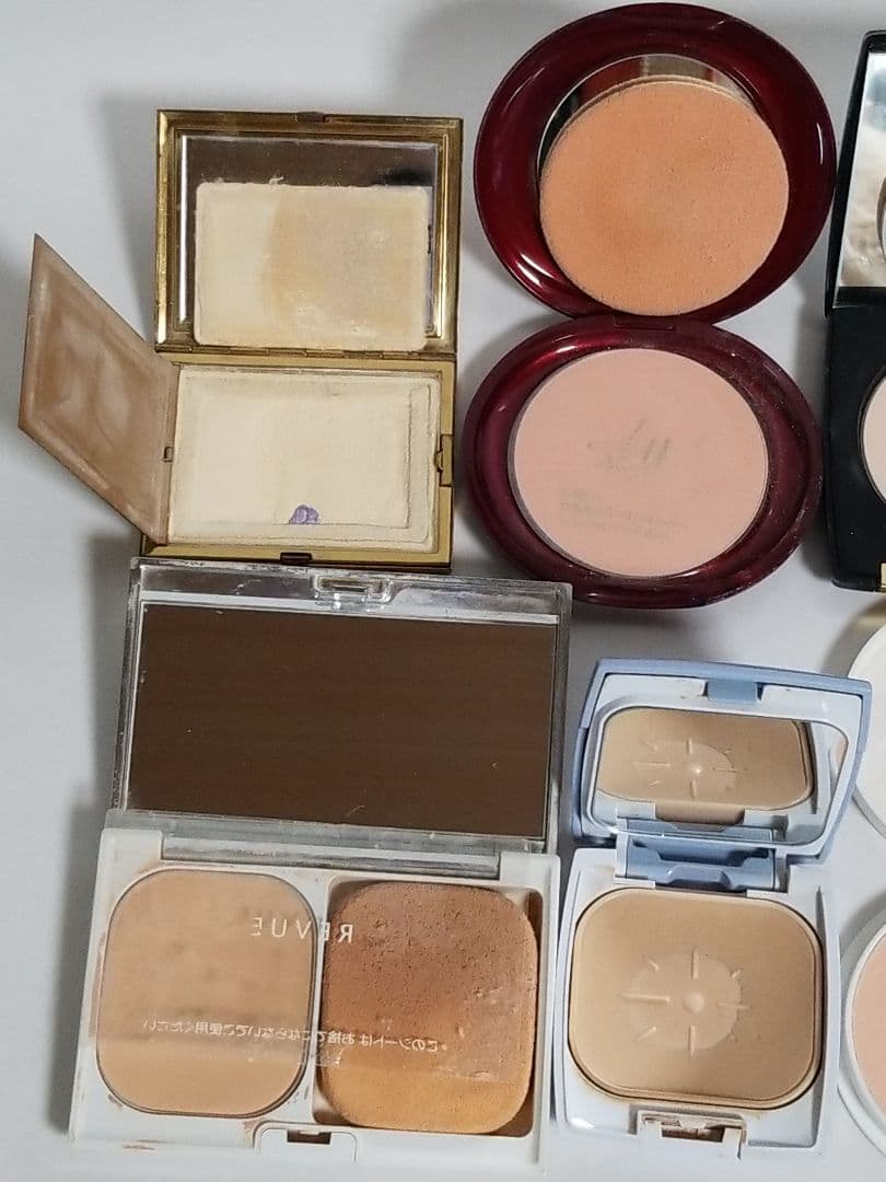 CHANEL Dior YSL GIVENCHY 化粧品 口紅 ファンデーション