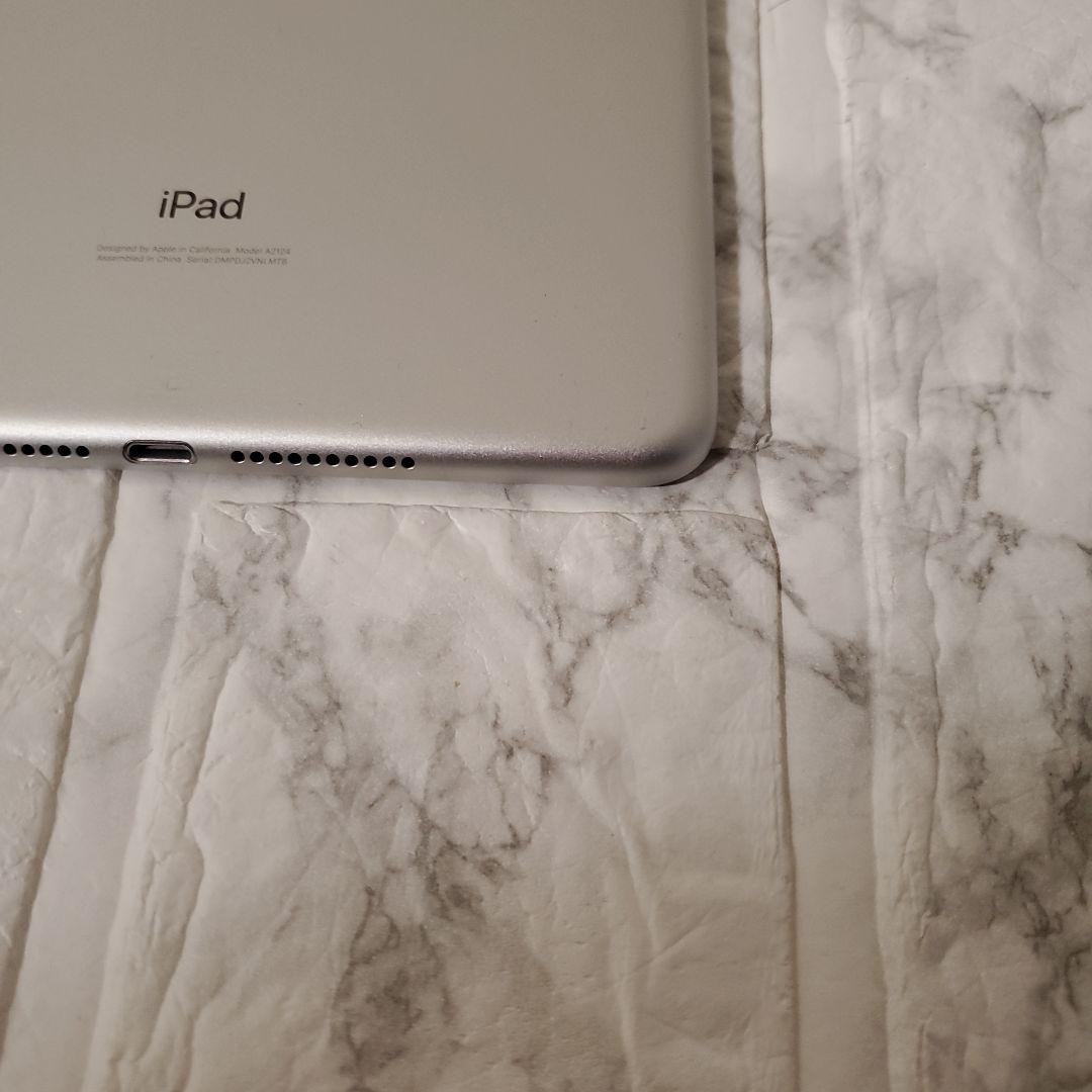 143 iPad mini5 5世代 64GB SIMフリー シルバー