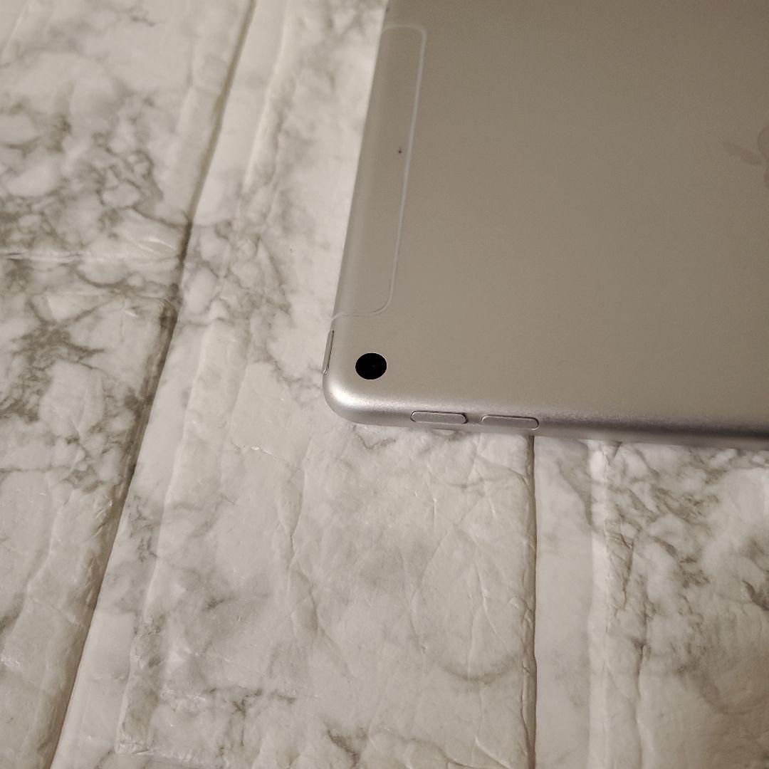 143 iPad mini5 5世代 64GB SIMフリー シルバー