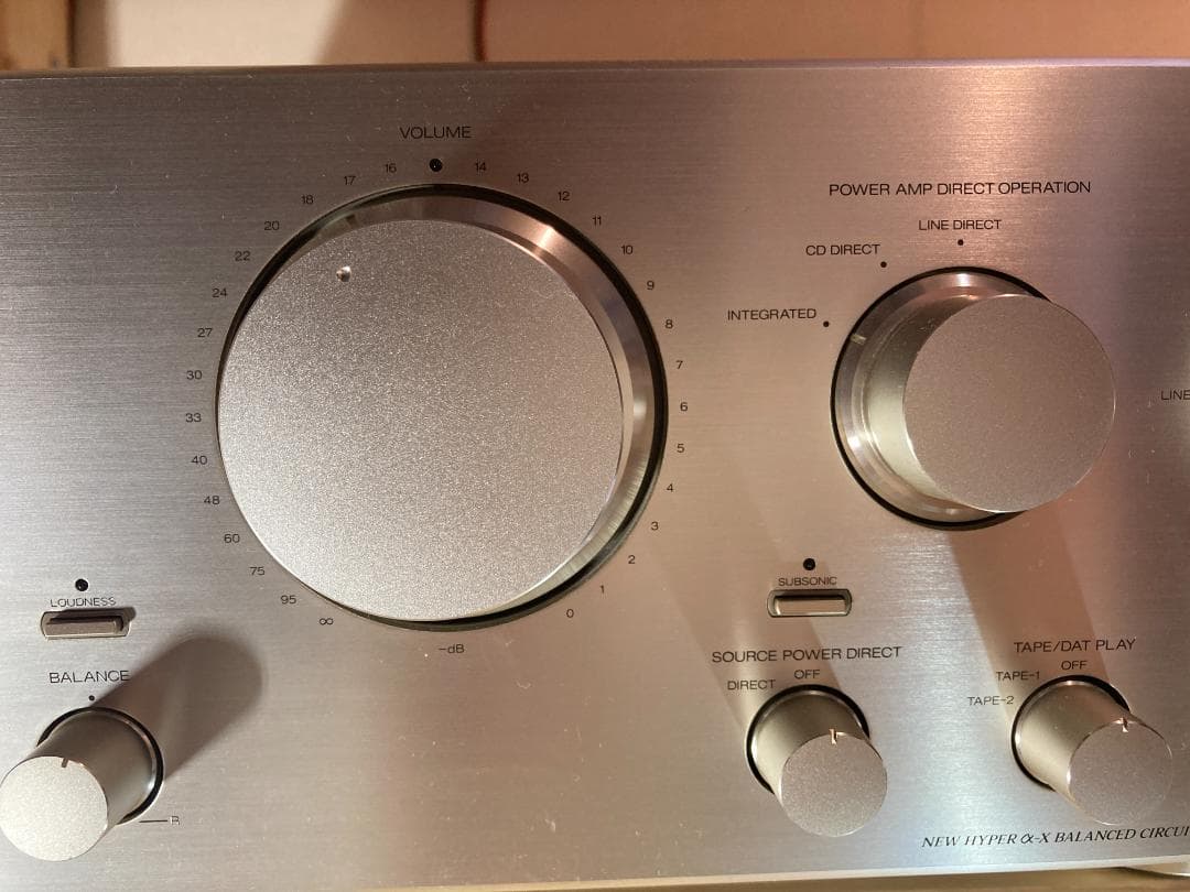 動作確認済み サンスイ SANSUI AU-α607MR プリメインアンプ