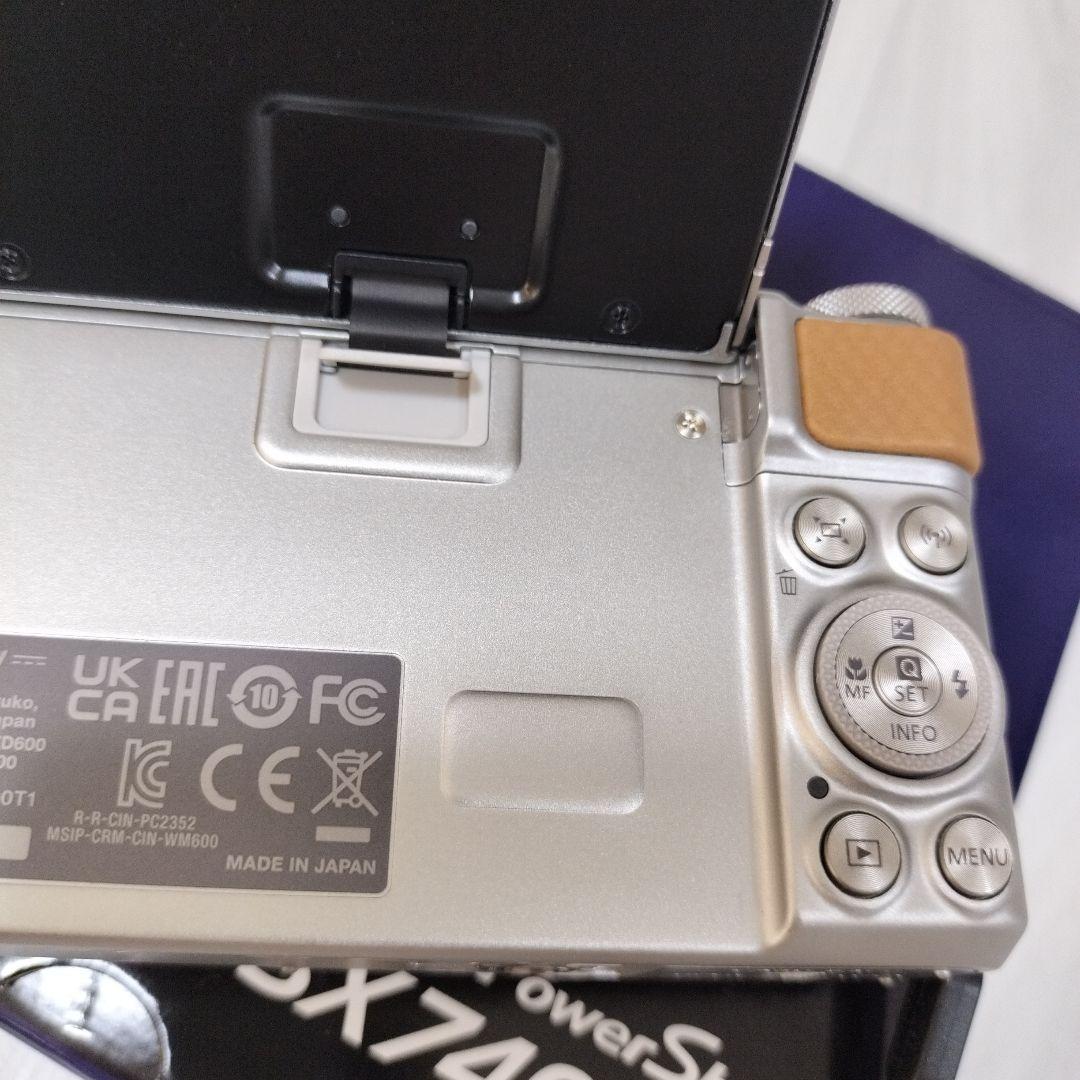 ゆ*う様 Canon PowerShot SX740 HS 本体と箱付き　ジャン