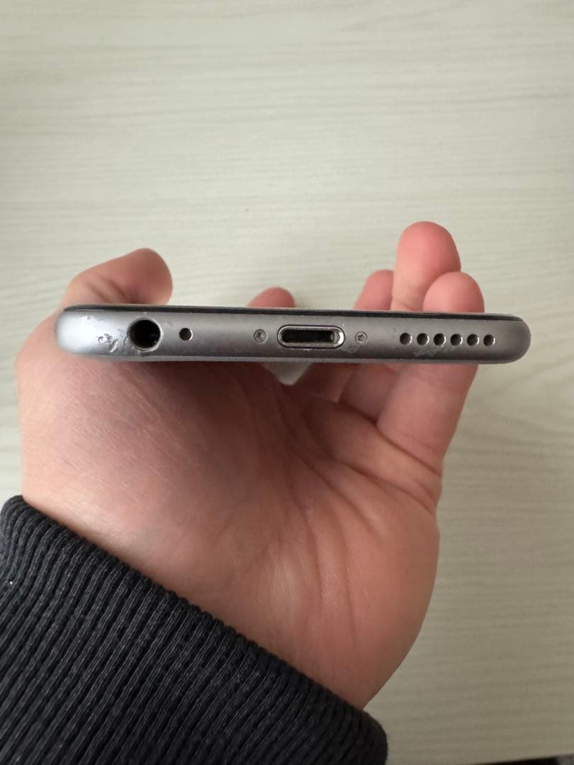 iPhone6s 64G シルバー