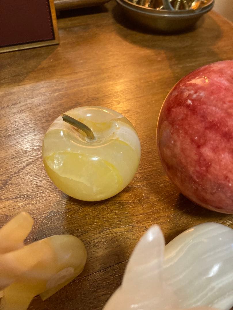 ウサギ、りんご置物まとめ売り