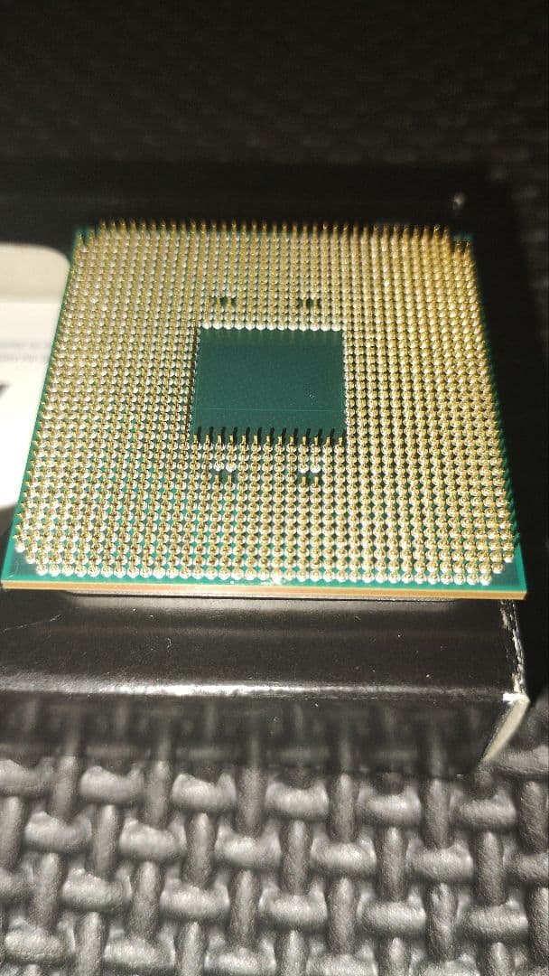 AMD Ryzen 3700X　動作未確認