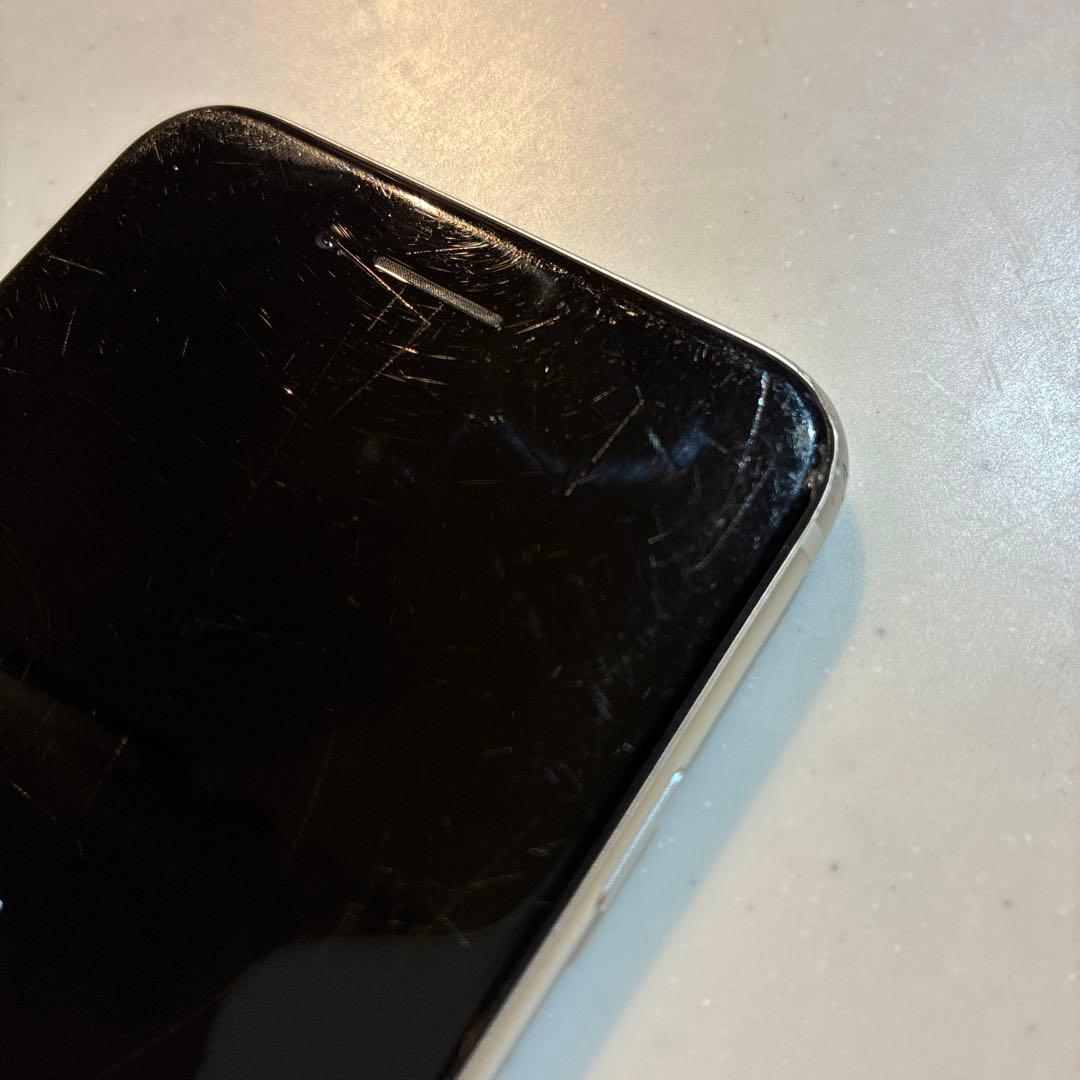 【ジャンク品】iPhoneSE 第2世代 本体