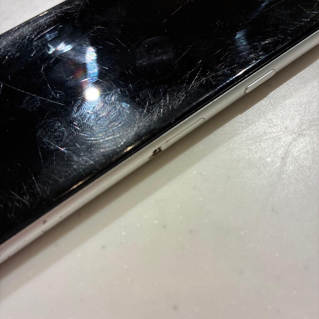 【ジャンク品】iPhoneSE 第2世代 本体