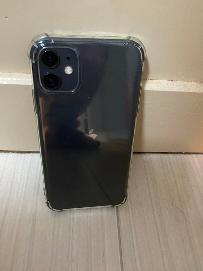 Apple iPhone 11 ブラック