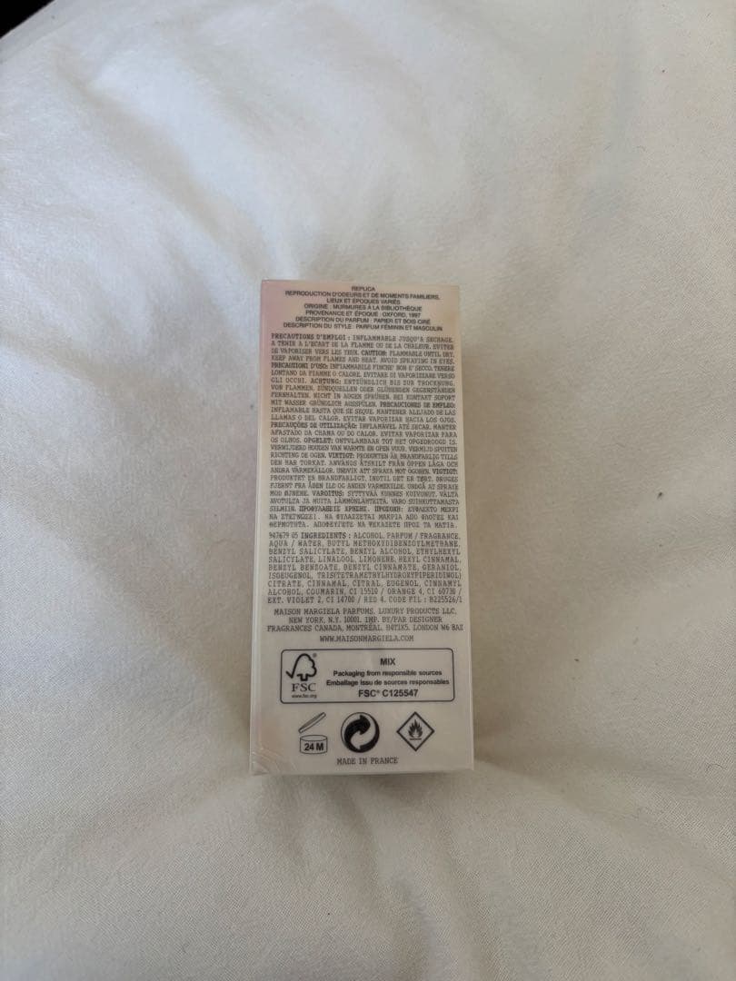 新品　メゾンマルジェラ　レプリカ　ウィスパーズ・イン・ザ・ライブラリー100ml