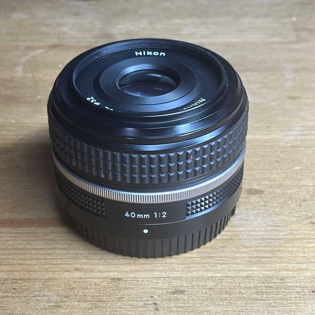【美品】NIKKOR Z 40mm F2 SE ＋プロテクター＋レンズフード