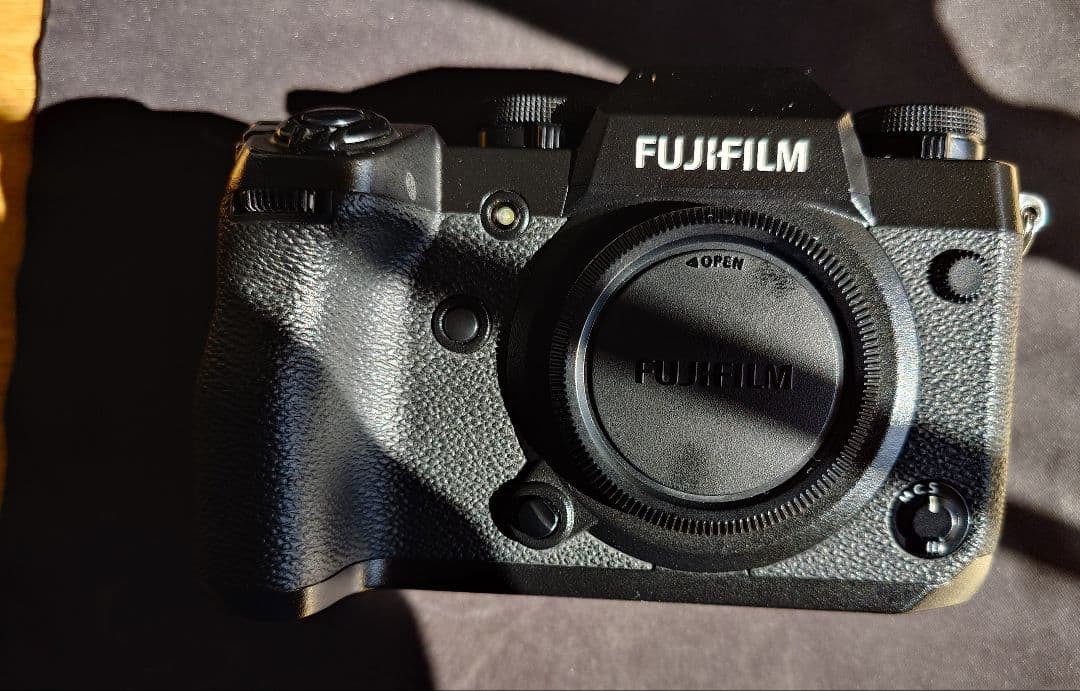 FUJIFILM X-H1 ミラーレス一眼　中古　Made In Japan