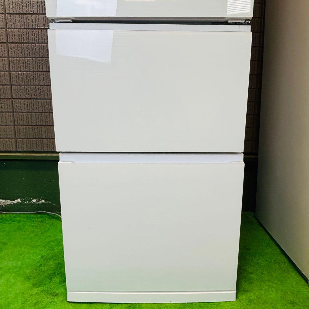 Hisense 358L 冷蔵庫 ガラストップ 21年製【地域限定配送無料】