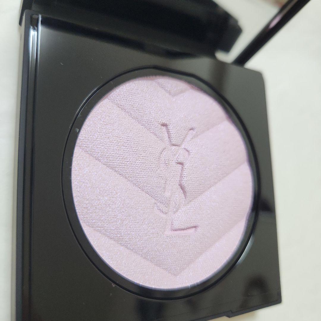 新品、未使用　YSL オールアワーズ ハイパールミナイザー 69 5g