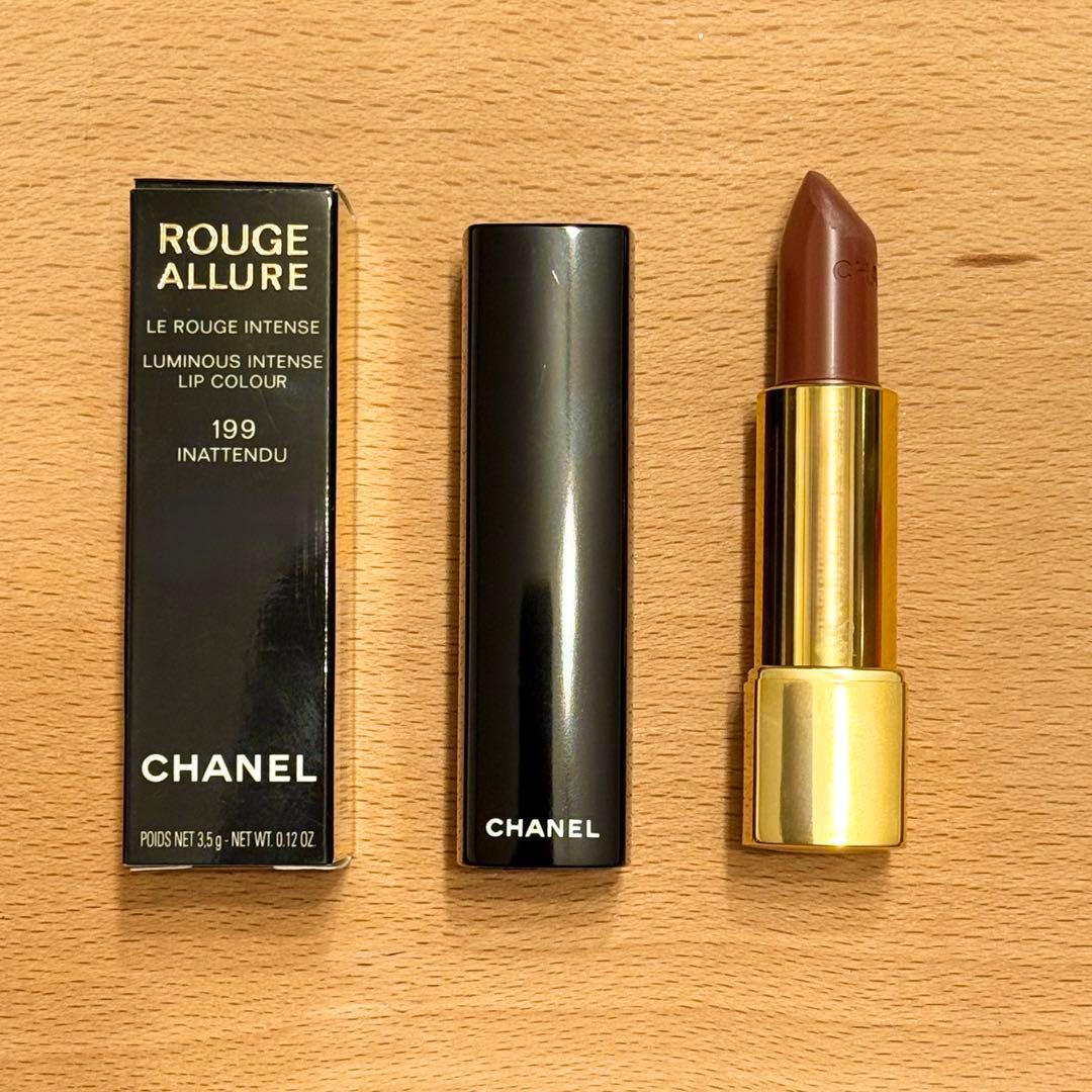 CHANEL ルージュ アリュール リップスティック（鮮やかな発色）