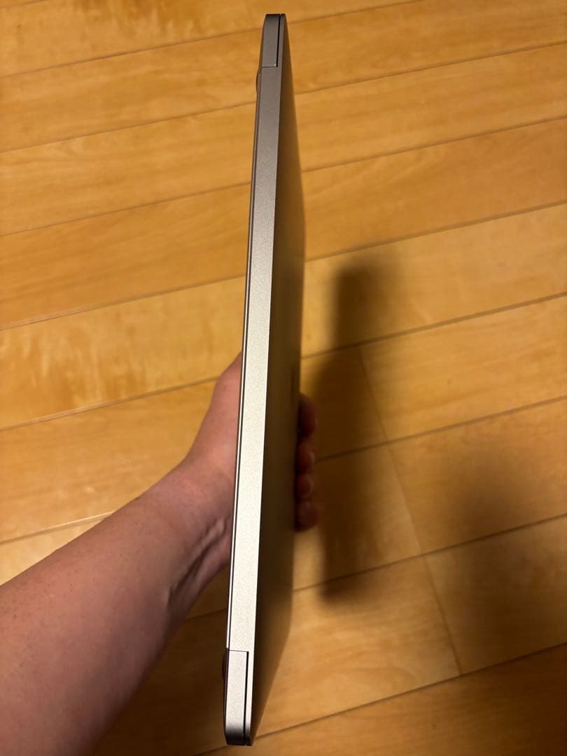 MacBook本体 MacBook Air M1 8/256GB