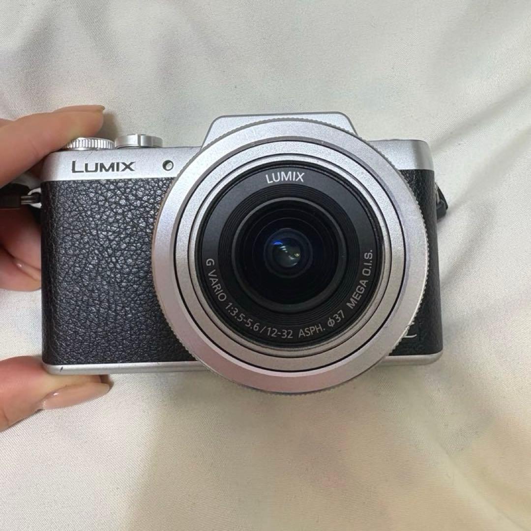 Panasonic LUMIX DMC-GF7W シルバー