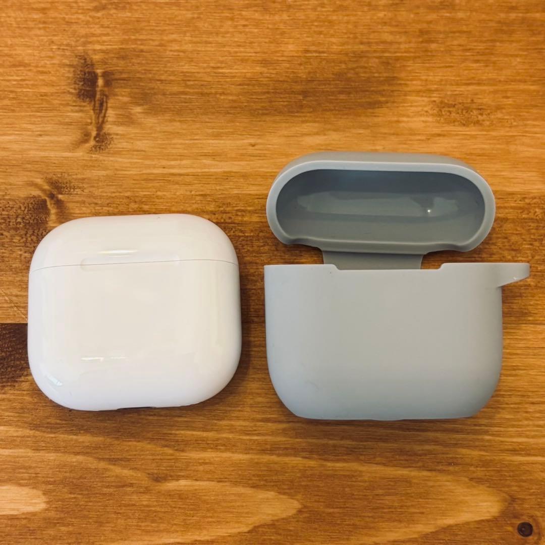 【美品】AirPods4 4世代　充電ケース　A3059 ANC