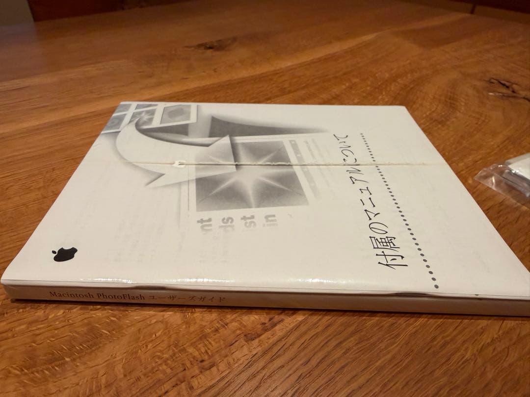 Apple QuickTake 100 Plus本体＋バッテリー拡張アダプター