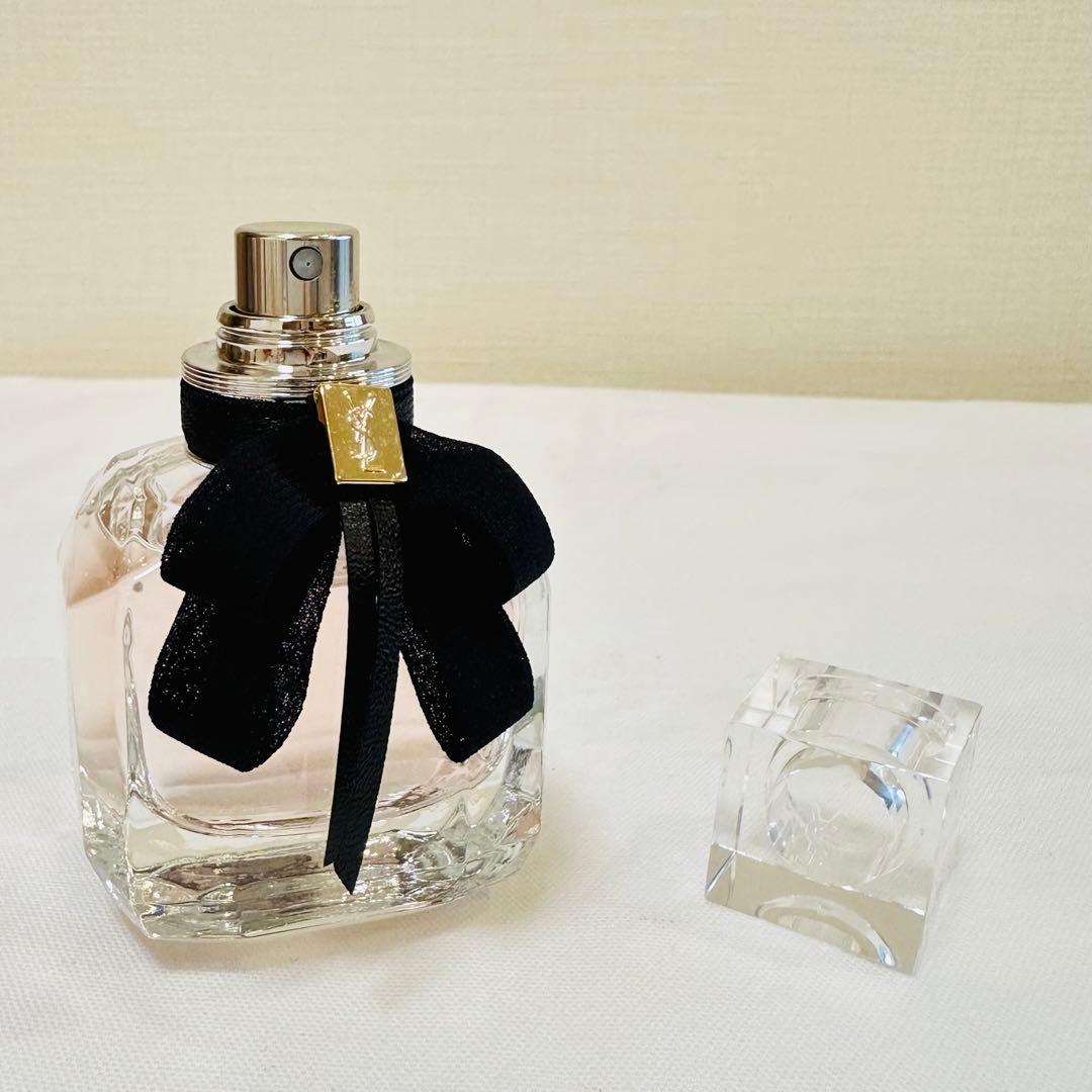 イヴ・サンローラン モンパリ オードパルファム　香水　30ml