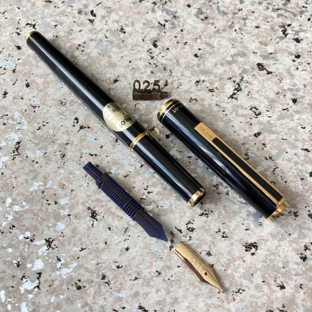 #025 オーバーホール済み 万年筆 PILOT CUSTOM 14k