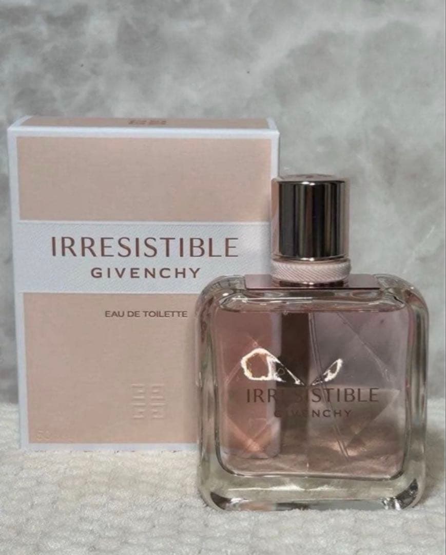 ✨️ GIVENCHY ジバンシイ イレジスティブル オードトワレ 50ml✨️
