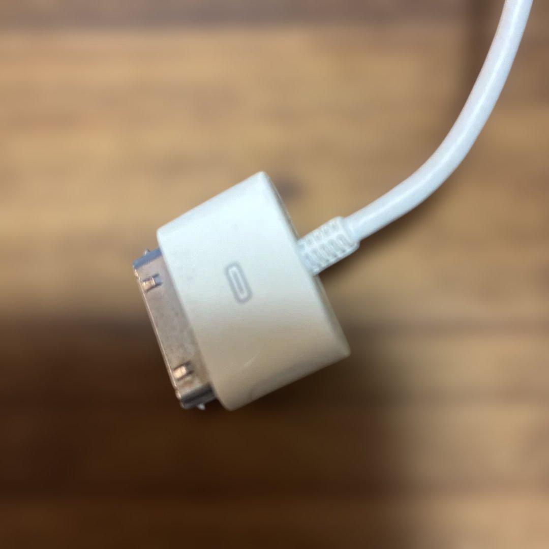 Apple iPod nano 第3世代4GB(初期化済)USBケーブル付き