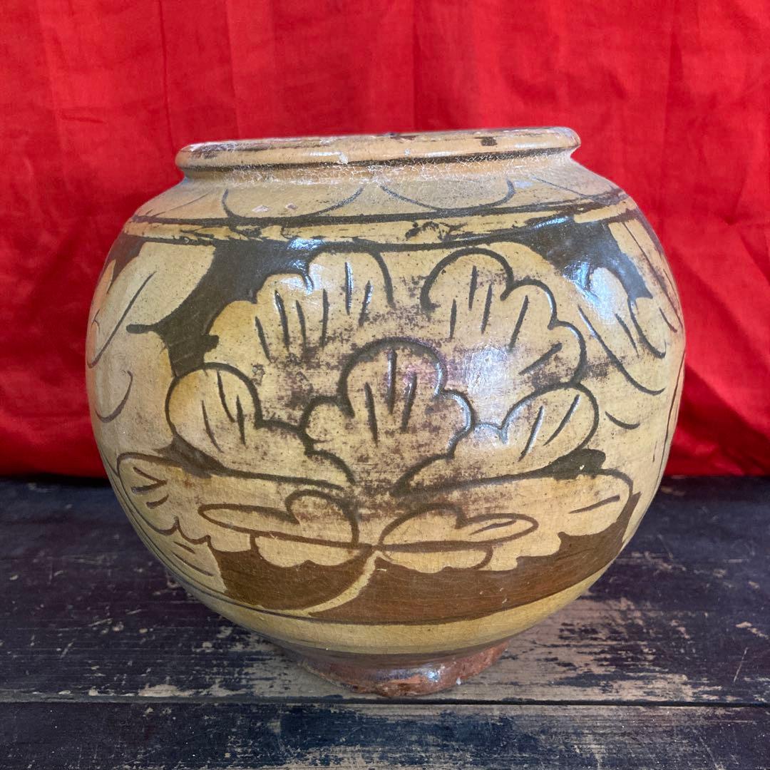 中国　磁州窯　小壺　草花図