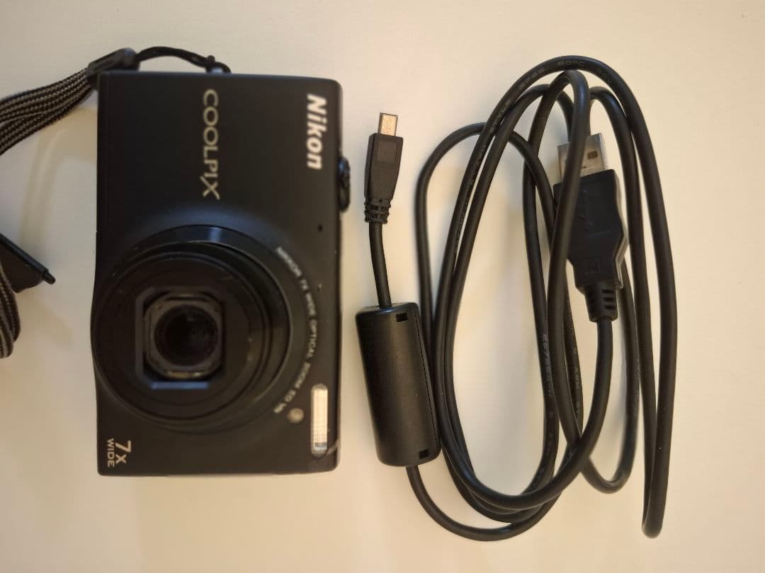 Nikon COOLPIX S6100 ニコン　コンパクトデジタルカメラ